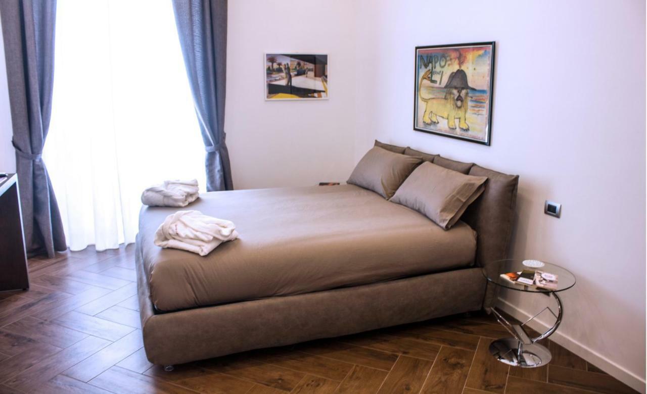 Agora' Dei Mille Bed & Breakfast Napoli Bagian luar foto